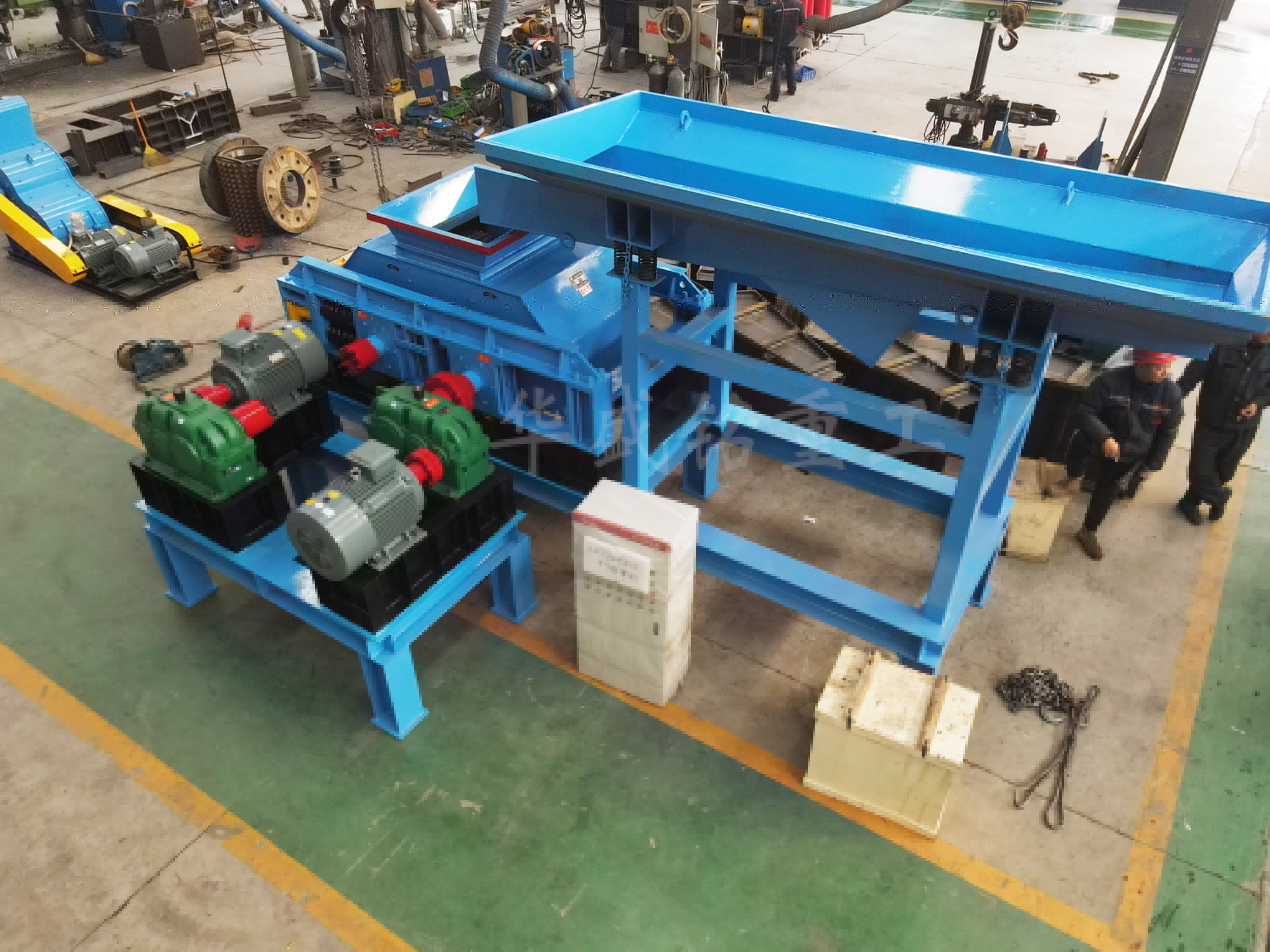  瀝青銑刨料破碎篩分設備,廢舊瀝青回收料破碎篩分機,公路廢舊瀝青混合料破碎篩分設備,銑刨料雙齒輥破碎機